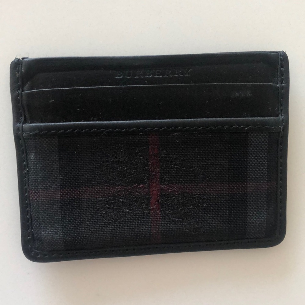 USED BUT GOOD CONDITION Burberry Men’s card holder wallet